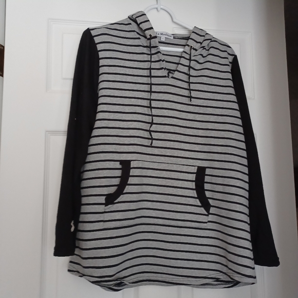 La Madona Womens Size XL Black & Gray Striped Top With Hood & kangaroo pocket - Picture 1 of 6